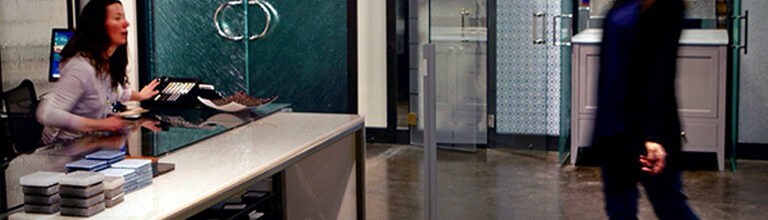 The Hottest Trend in Glass for 2020 is Now the Glass Sneeze Shield
