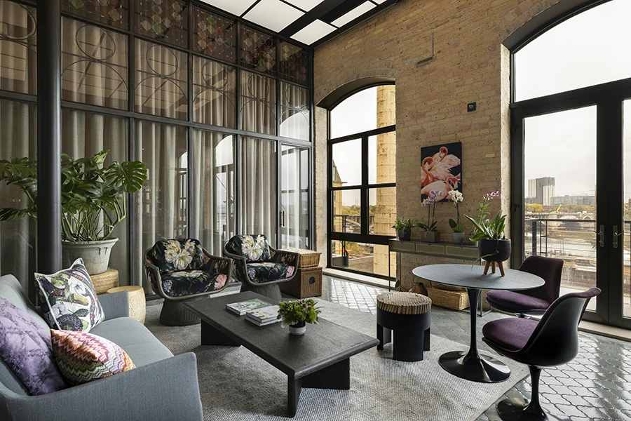 Black framed glass solarium by GlassArt Design
